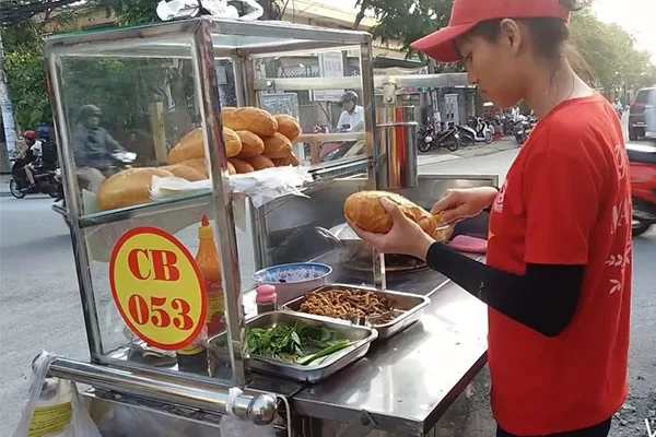Kinh Nghiệm Bán Bánh Mì Vỉa Hè Lời Cao
