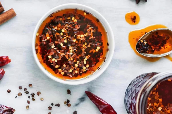 Ớt chưng giúp gia tăng hương vị cho bún ốc