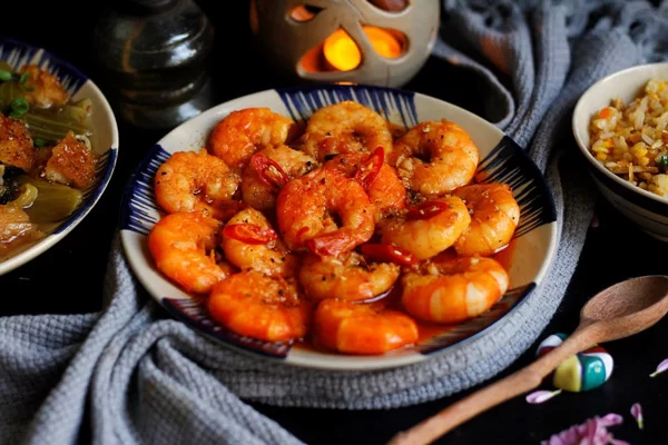 Cách Làm Tôm Kho Tàu Lạ Vị