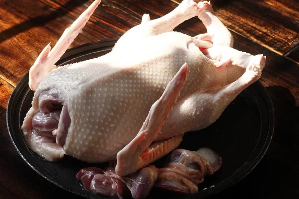 Cách Lựa Chọn Thịt Ngan Ngon