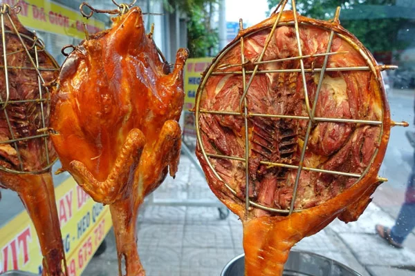 Sau khi quay xong bạn nhớ để vịt nguội