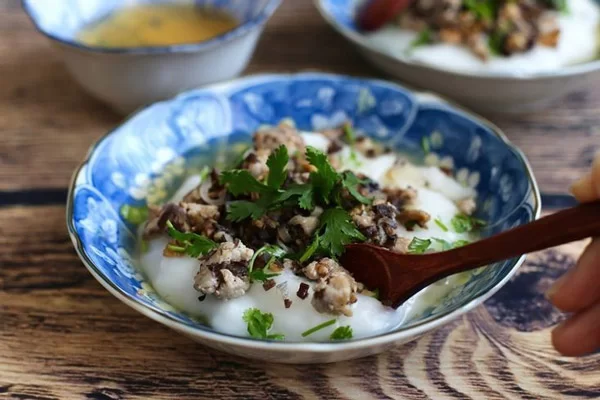 cách làm bánh đúc nóng