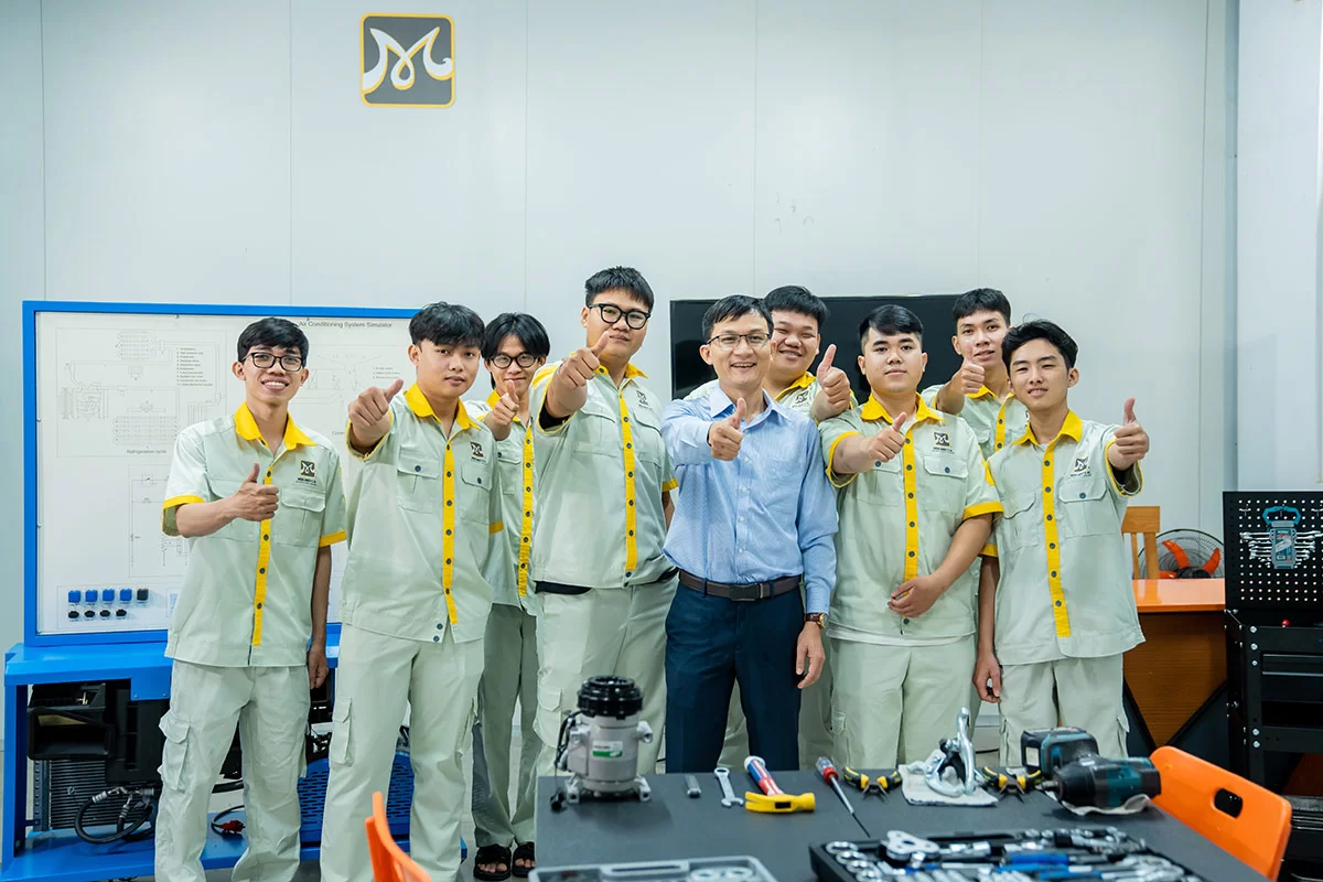 lớp Học Nghề Điện Lạnh Ô Tô