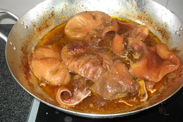 Thời Gian Hầm Bao Lâu Để Nội Tạng Heo Chín Mềm